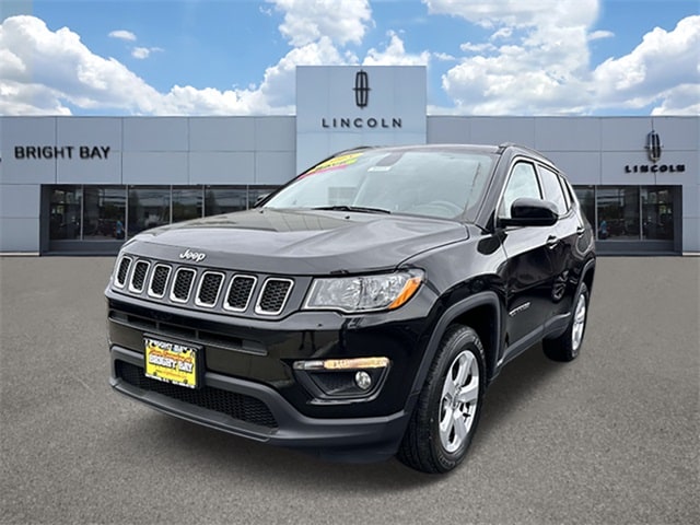 Used 2018 Jeep Compass Latitude with VIN 3C4NJDBB4JT484770 for sale in Bay Shore, NY