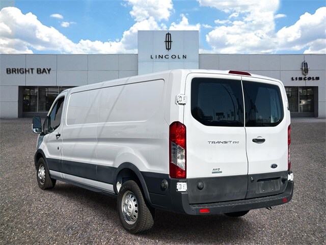 2022 Ford Transit photo 2