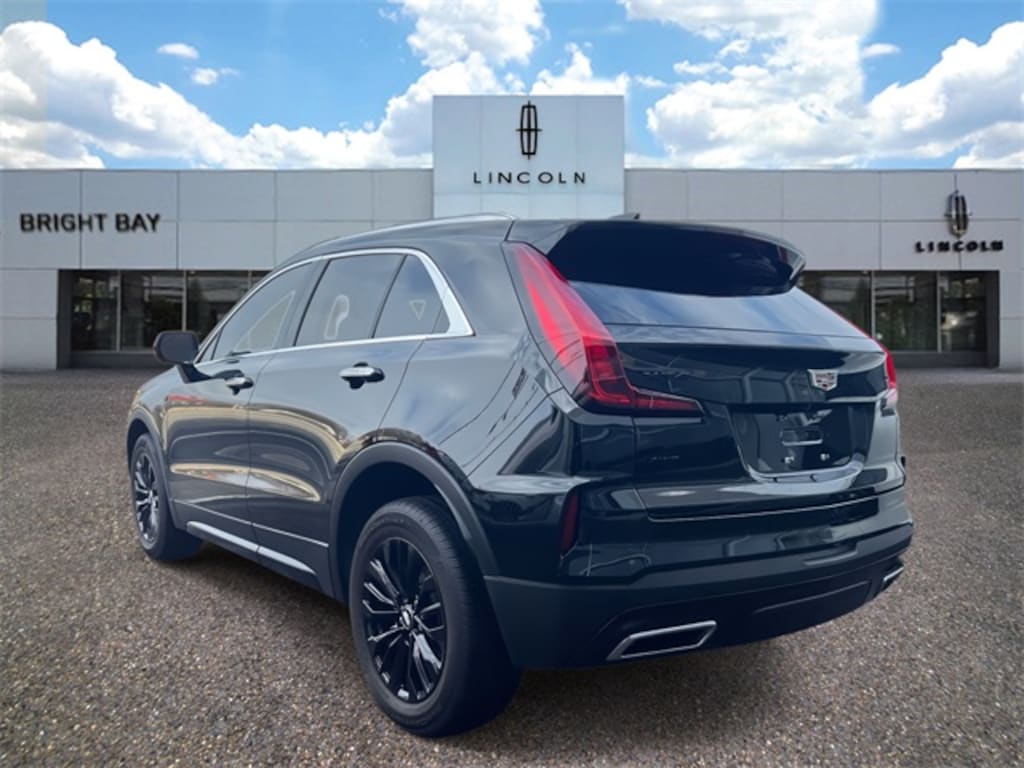 Used 2025 Cadillac XT4 Premium Luxury SUV