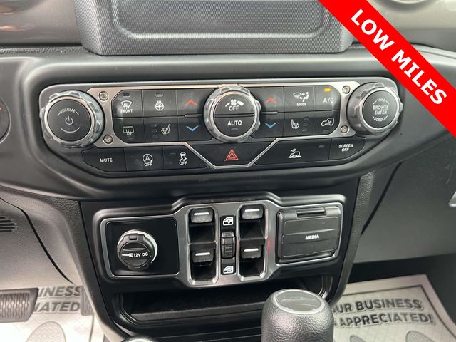 2021 Jeep Gladiator Overland - Photo 25