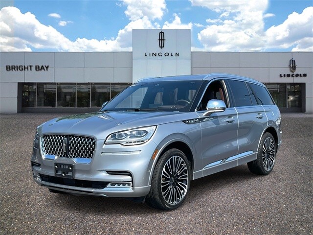 2022 Lincoln Aviator Black Label photo 3