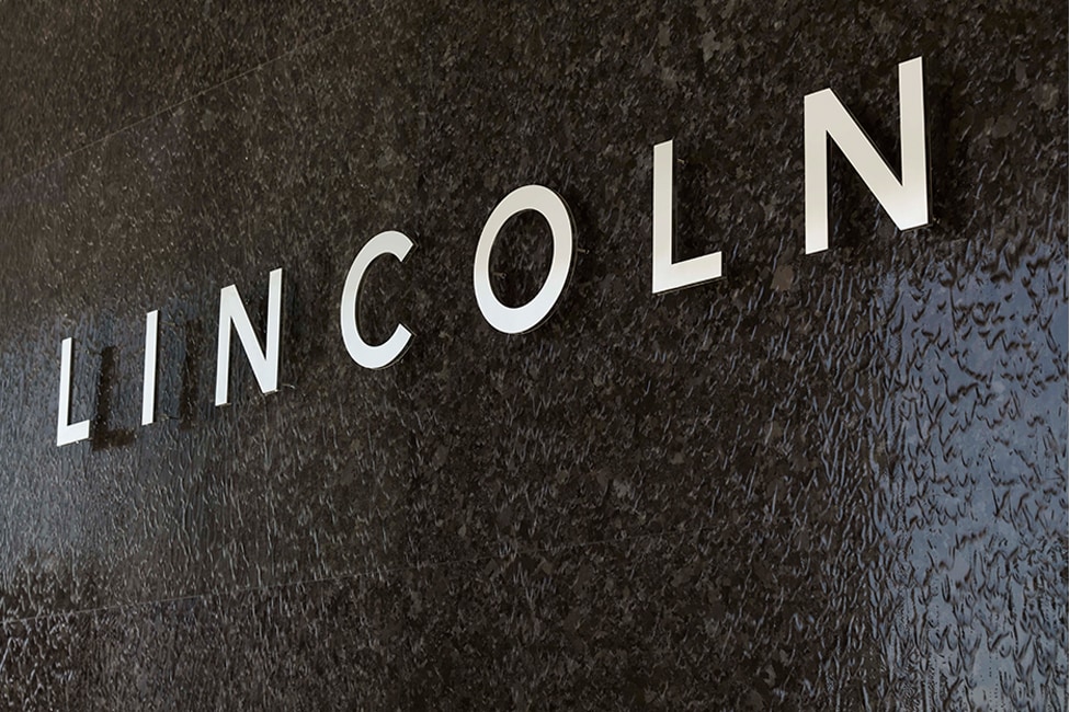  Lincoln Logo Waterfall Button Block.jpg