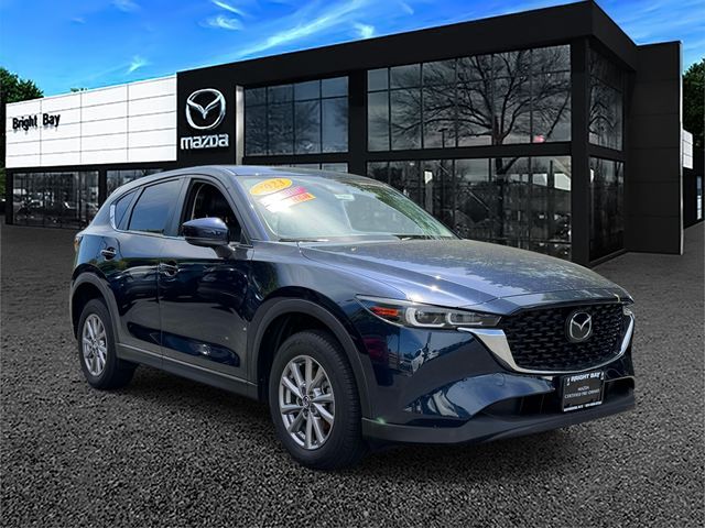 2023 Mazda CX-5 S Preferred package Auto AWD's photo