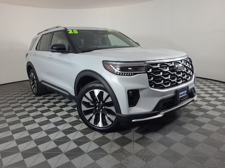2025 Ford Explorer Platinum SUV