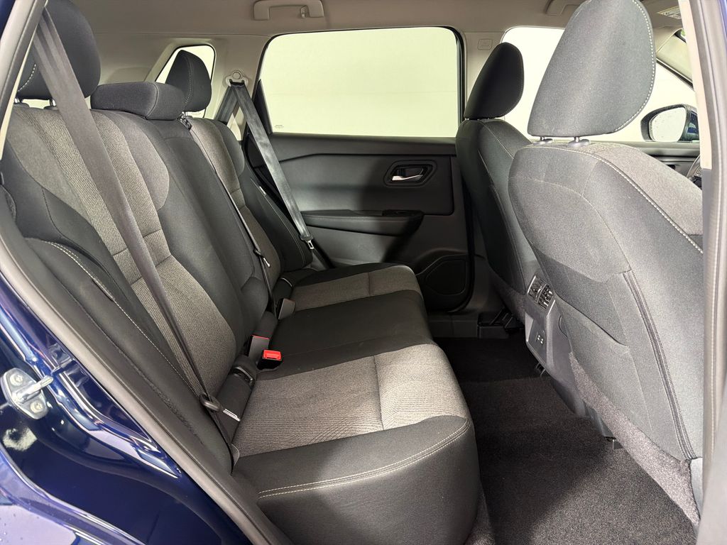 2025 Nissan Rogue SV - Photo 22