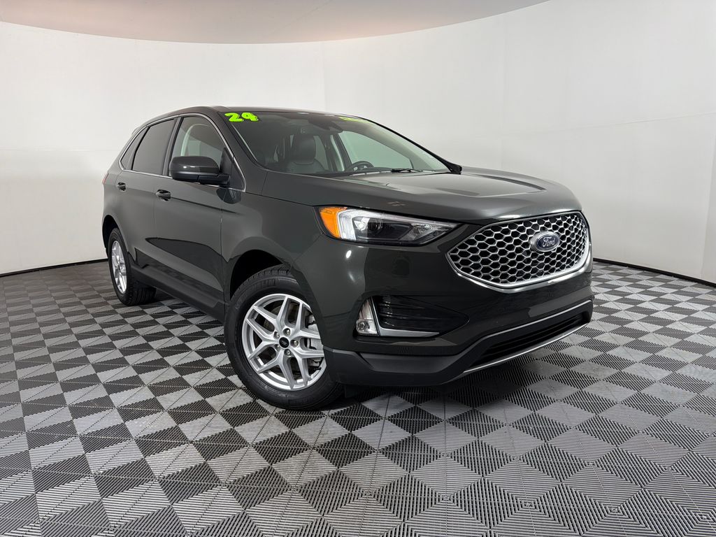 2024 Ford Edge SEL AWD's photo