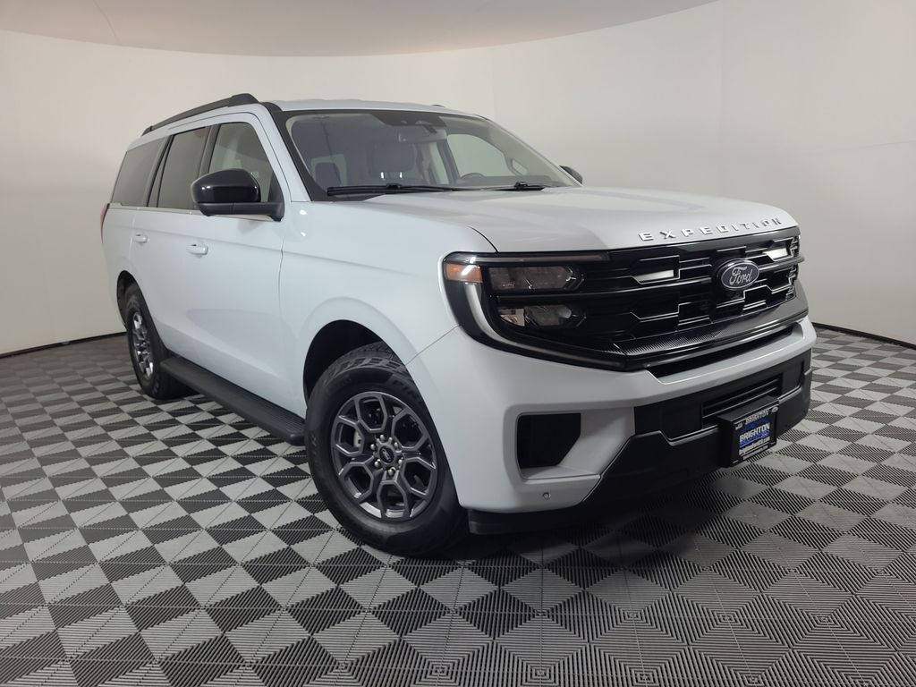 2025 Ford Expedition Active 4x4's photo