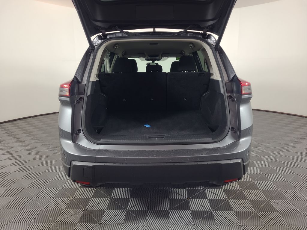 2025 Nissan Rogue SV - Photo 23