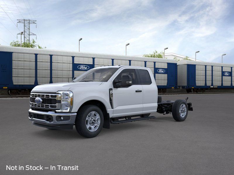 2026 Ford F-350 Super Duty Chassis Cab XLT's photo