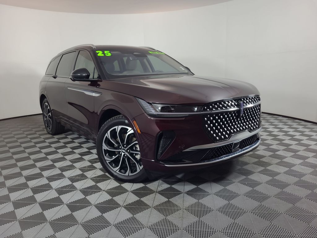 2025 Lincoln Nautilus Reserve AWD's photo