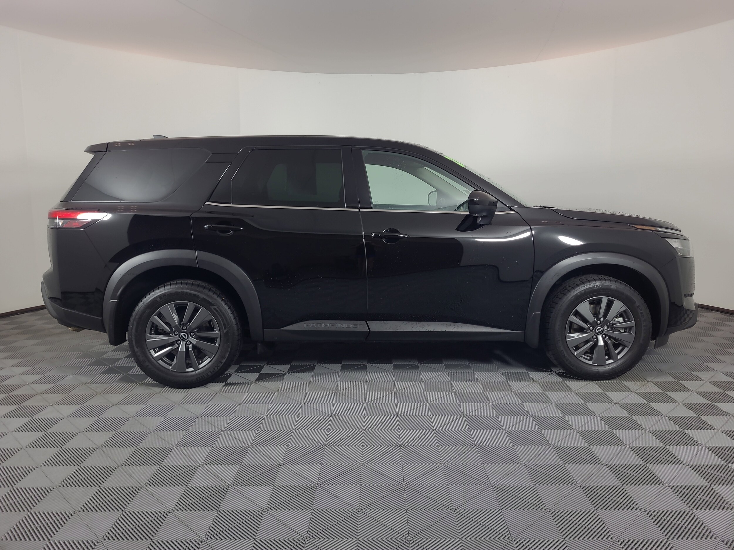 Used 2024 Nissan Pathfinder S with VIN 5N1DR3AC8RC283238 for sale in Brighton, CO