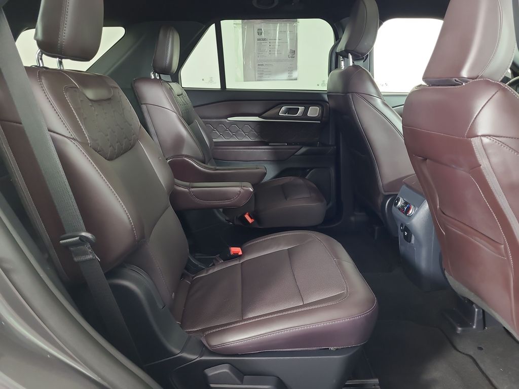 2025 Ford Explorer Platinum - Photo 24