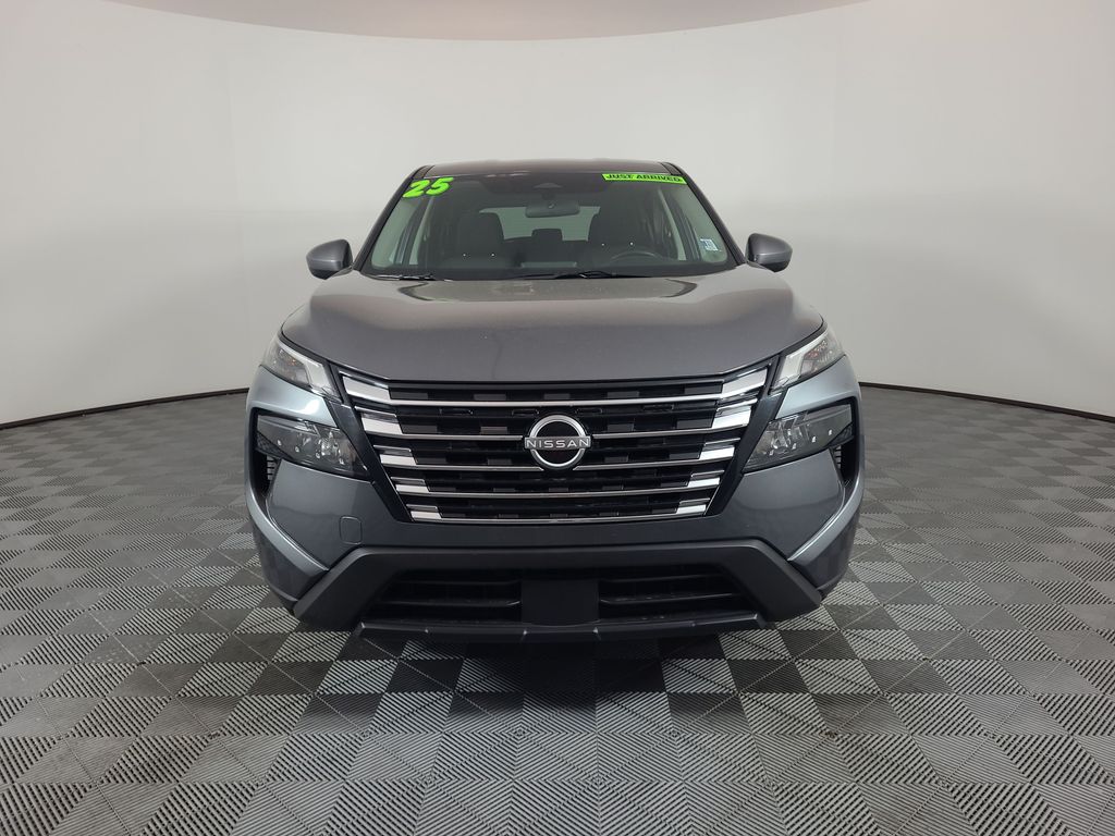 2025 Nissan Rogue SV - Photo 8
