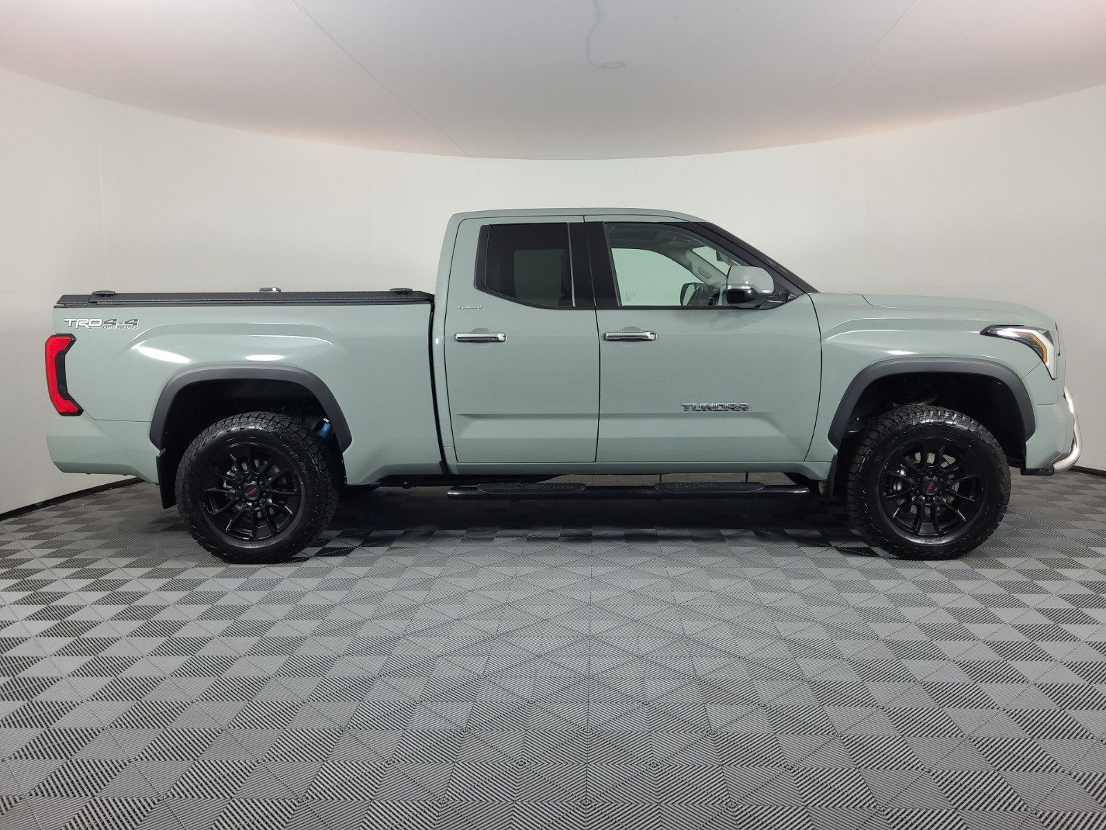 Used 2022 Toyota Tundra Limited with VIN 5TFJA5DA0NX044659 for sale in Brighton, CO