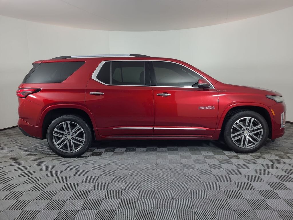Used 2023 Chevrolet Traverse High Country SUV
