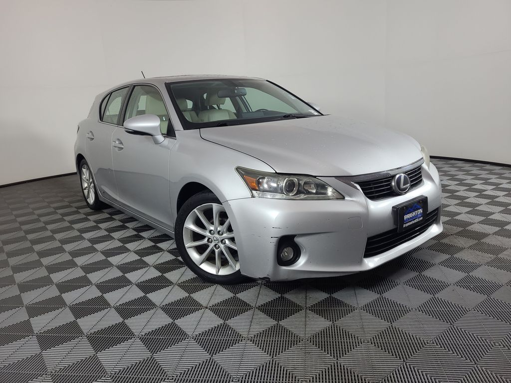 2011 Lexus CT Premium's photo