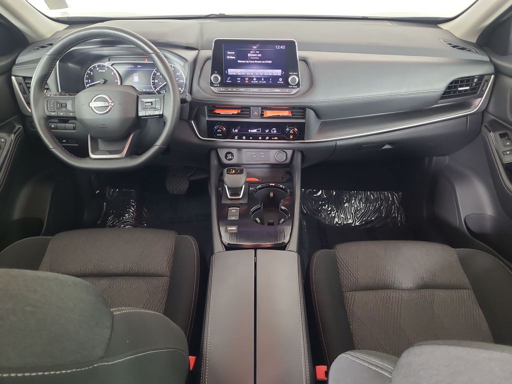 2025 Nissan Rogue SV - Photo 22