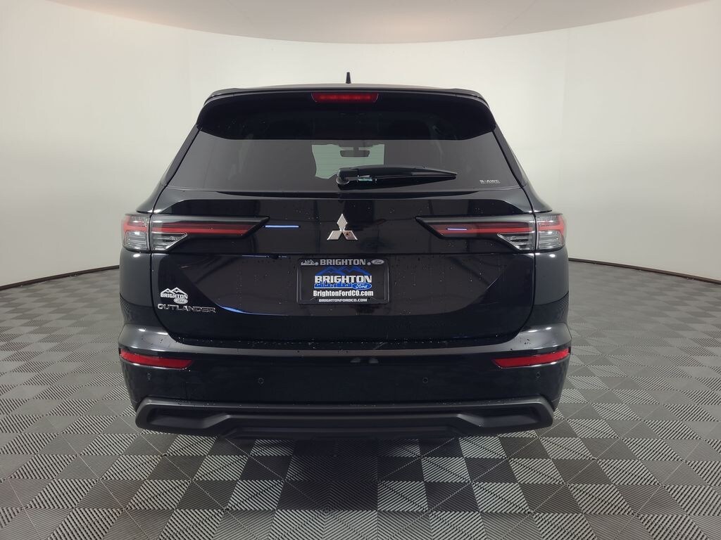 Used 2025 Mitsubishi Outlander ES SUV