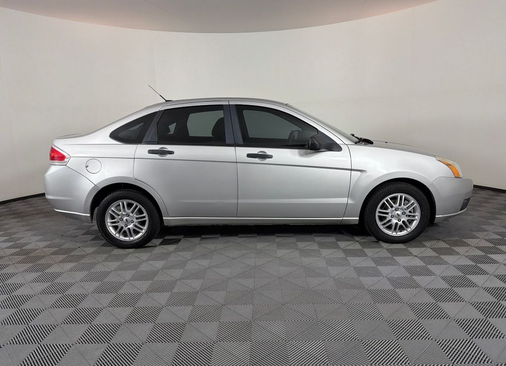 Used 2009 Ford Focus SE with VIN 1FAHP35N39W188128 for sale in Brighton, CO