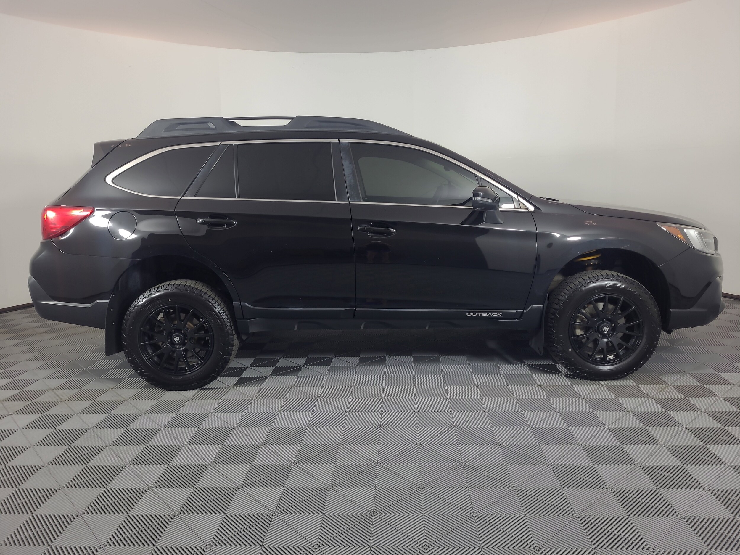Used 2019 Subaru Outback Limited with VIN 4S4BSANC3K3223125 for sale in Brighton, CO