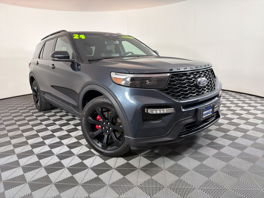 2024 Ford Explorer SUV 