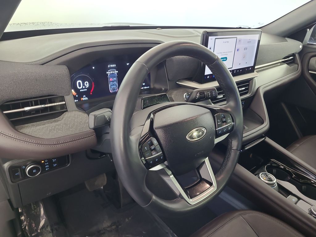 2025 Ford Explorer Platinum - Photo 14