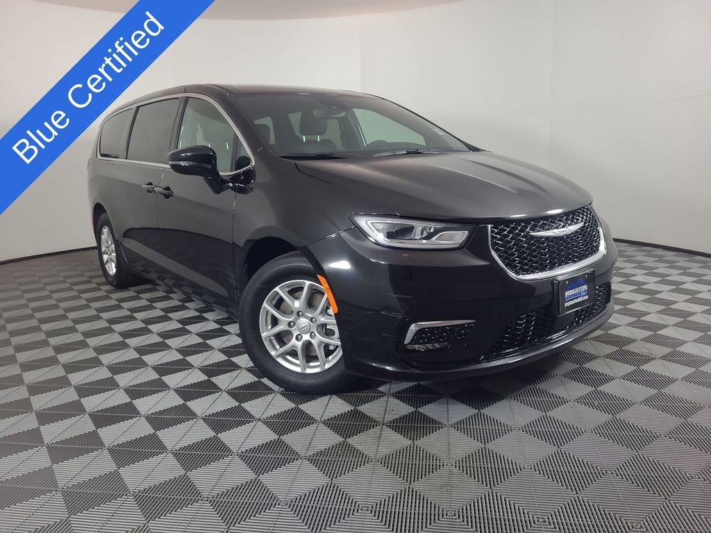Certified 2025 Chrysler Pacifica Select Van Passenger Van