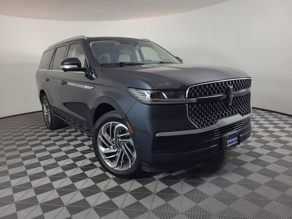 2025 Lincoln Navigator Reserve 4WD's photo