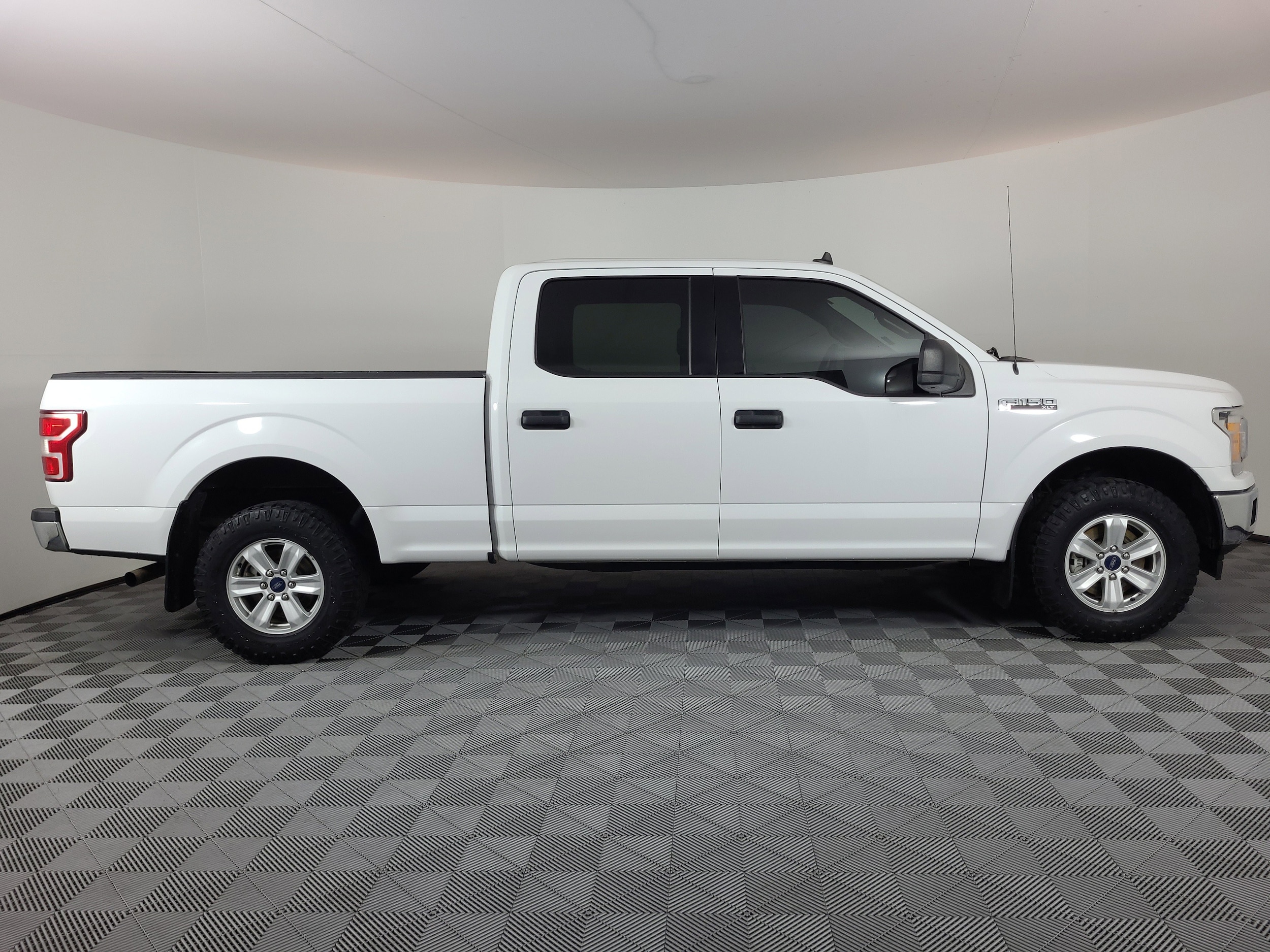 Used 2020 Ford F-150 XLT with VIN 1FTFW1E5XLFA65104 for sale in Brighton, CO