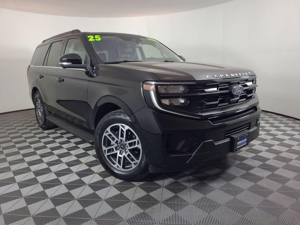 Used 2025 Ford Expedition Active SUV