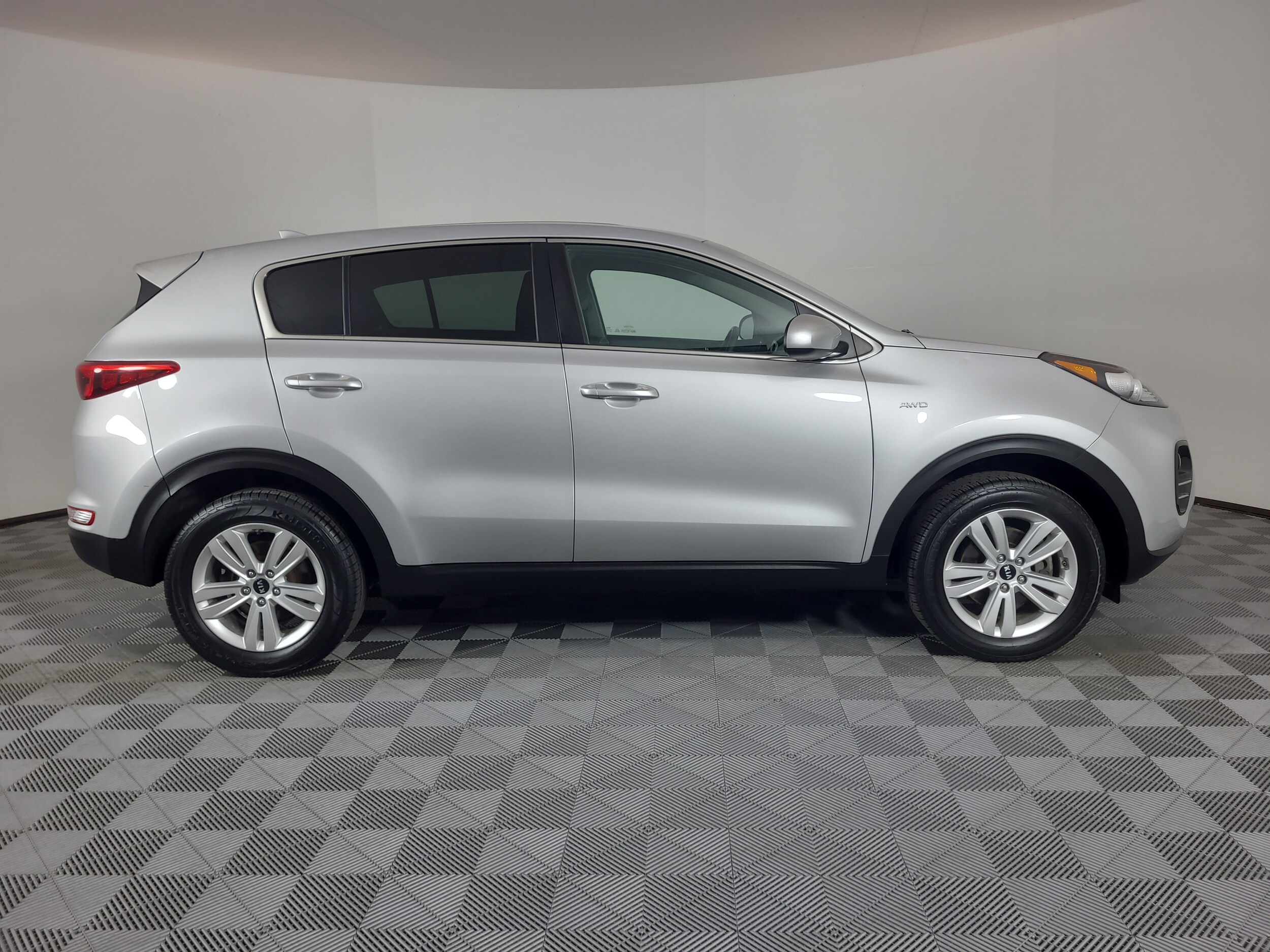 Used 2019 Kia Sportage LX with VIN KNDPMCAC5K7613481 for sale in Brighton, CO