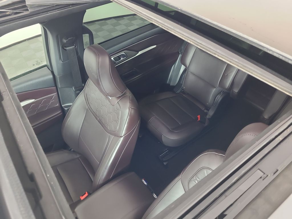 2025 Ford Explorer Platinum - Photo 9