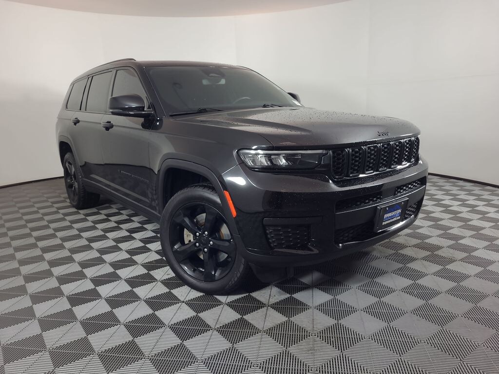 Used 2022 Jeep Grand Cherokee L Altitude SUV