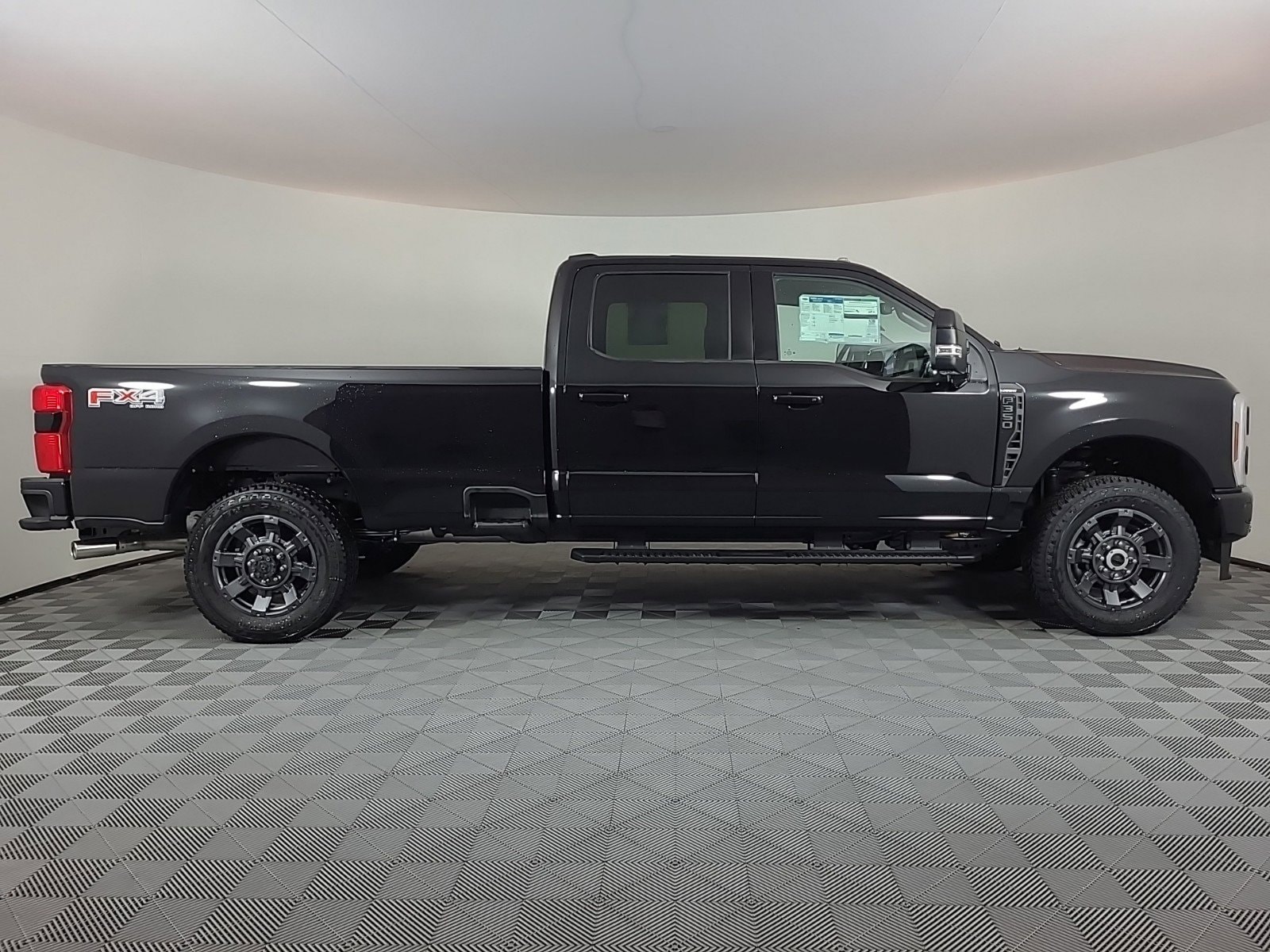 Used 2024 Ford F-350 Super Duty Lariat with VIN 1FT8W3BNXRED75521 for sale in Brighton, CO