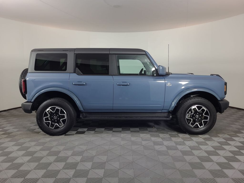 Certified 2025 Ford Bronco Outer Banks SUV