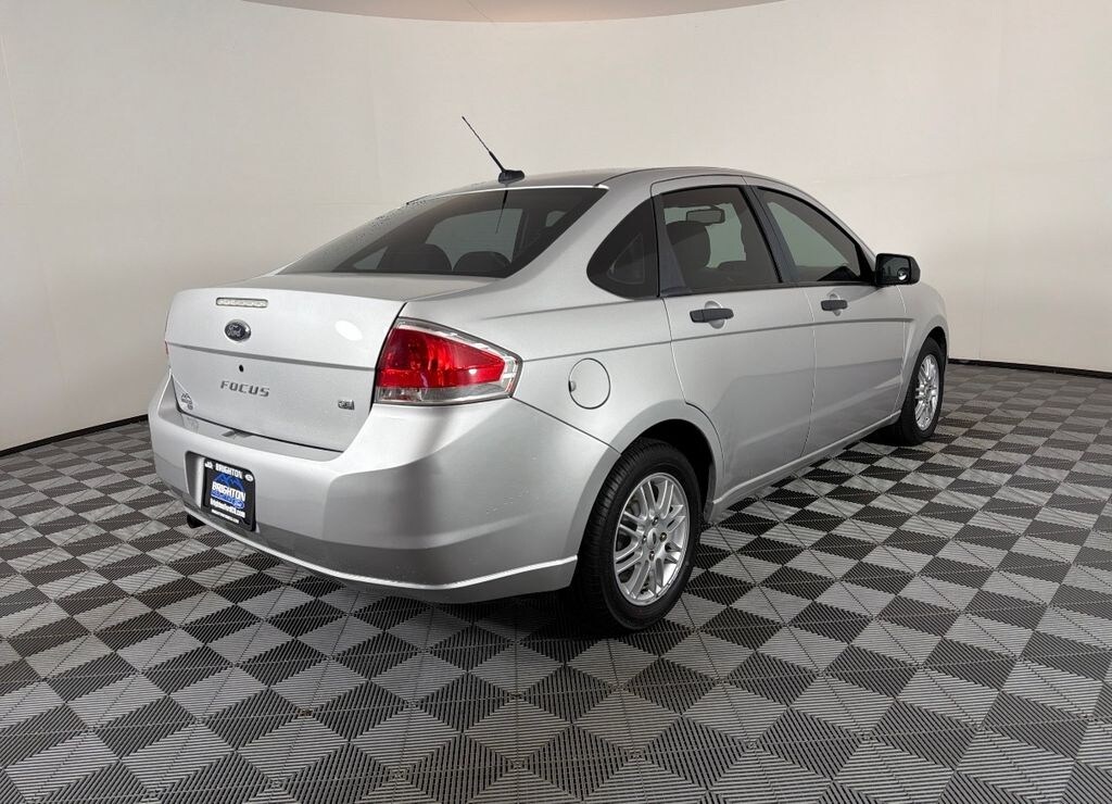 Used 2009 Ford Focus SE Sedan