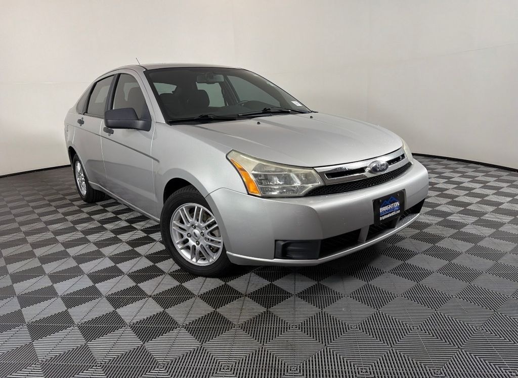 Used 2009 Ford Focus SE Sedan