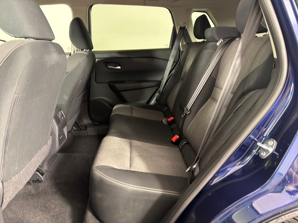 2025 Nissan Rogue SV - Photo 20