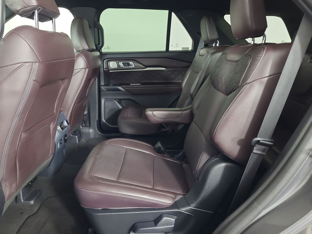 2025 Ford Explorer Platinum - Photo 21
