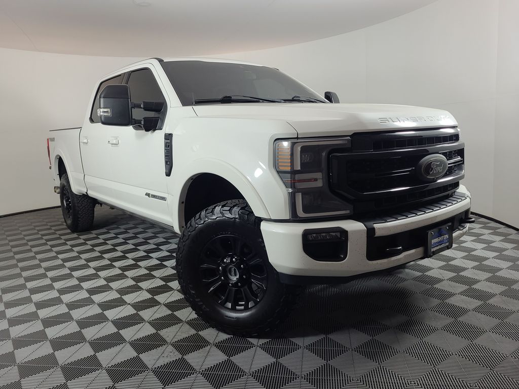 2022 Ford F-350 Super Duty Lariat's photo