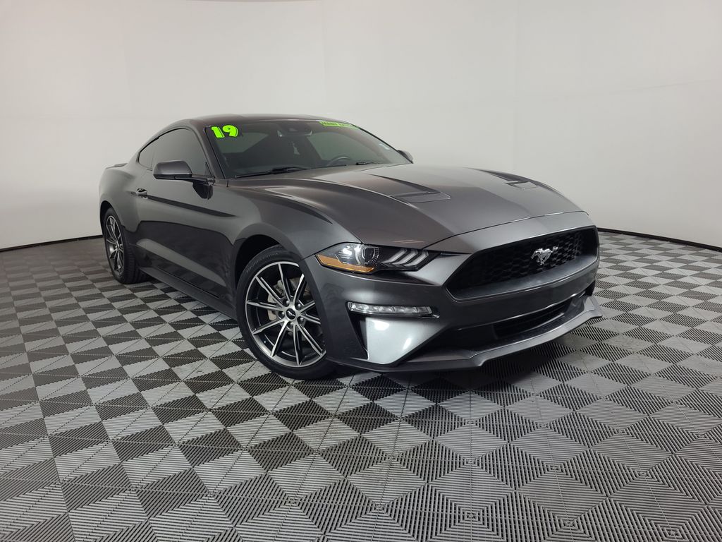 2019 Ford Mustang EcoBoost Coupe's photo