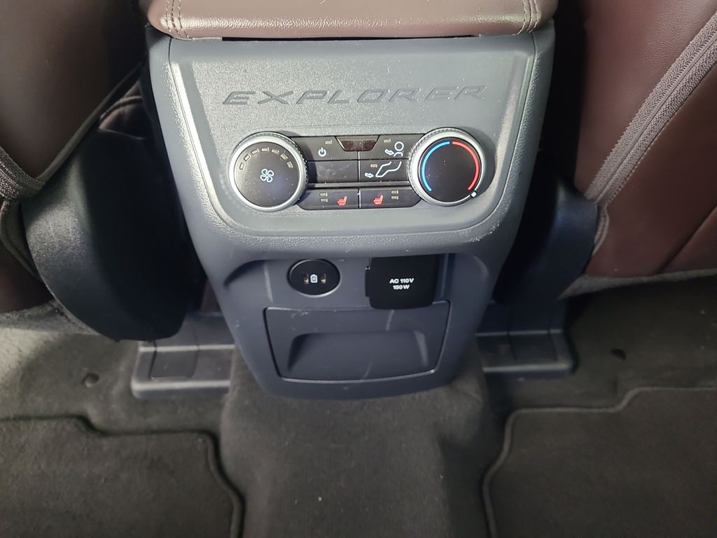 2025 Ford Explorer Platinum - Photo 18