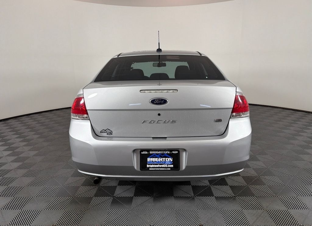 Used 2009 Ford Focus SE Sedan