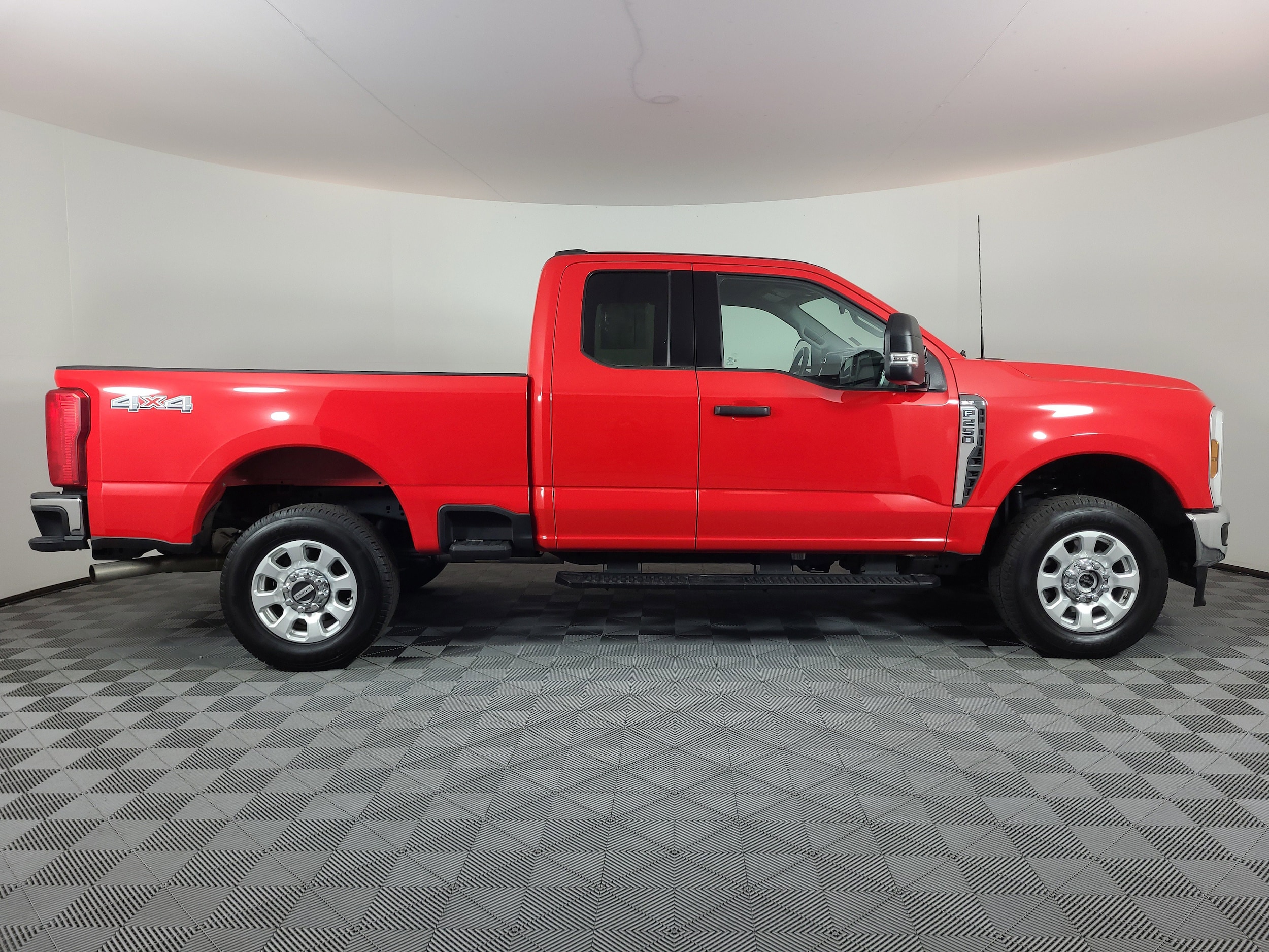 Used 2024 Ford F-250 Super Duty XLT with VIN 1FT7X2BN4REC58424 for sale in Brighton, CO
