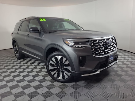 2025 Ford Explorer Platinum SUV
