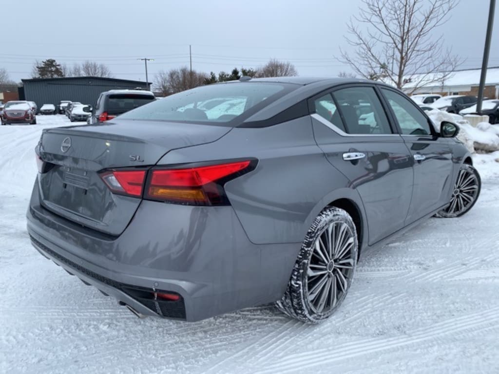 Used 2023 Nissan Altima 2.5 SL Sedan