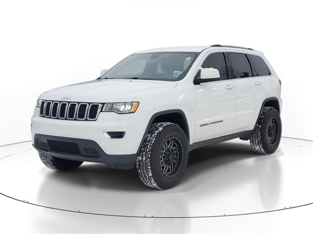 Used 2021 Jeep Grand Cherokee Laredo SUV