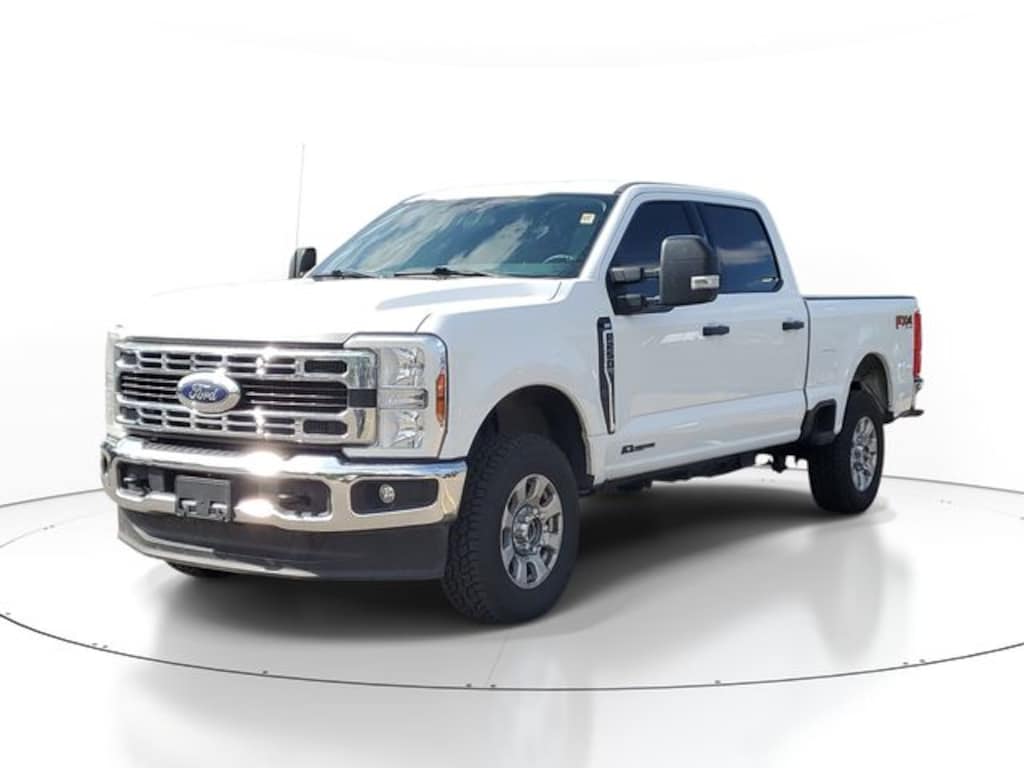Used 2024 Ford F-250 XLT Truck Crew Cab