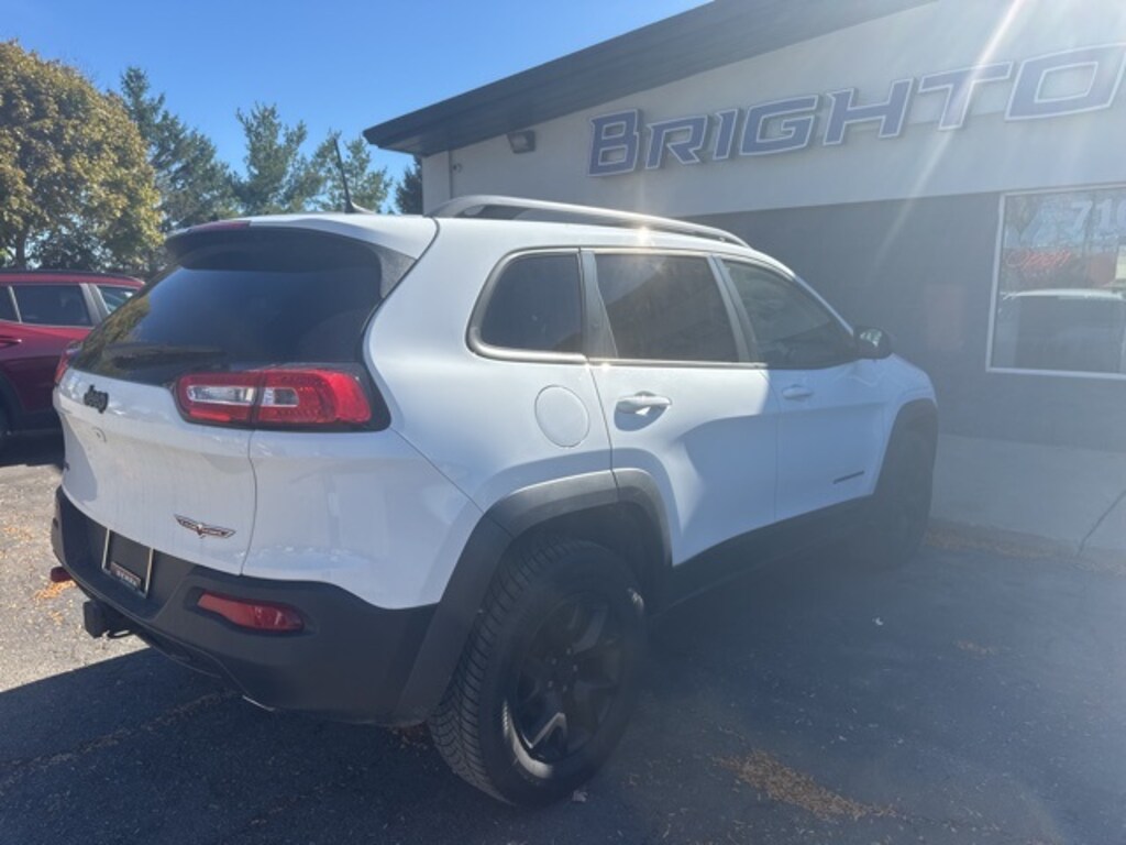Used 2016 Jeep Cherokee Trailhawk 4x4 SUV