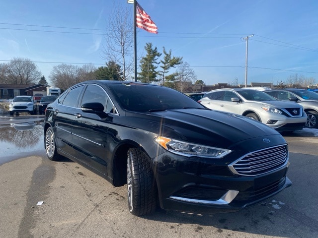 2018 Ford Fusion SE's photo